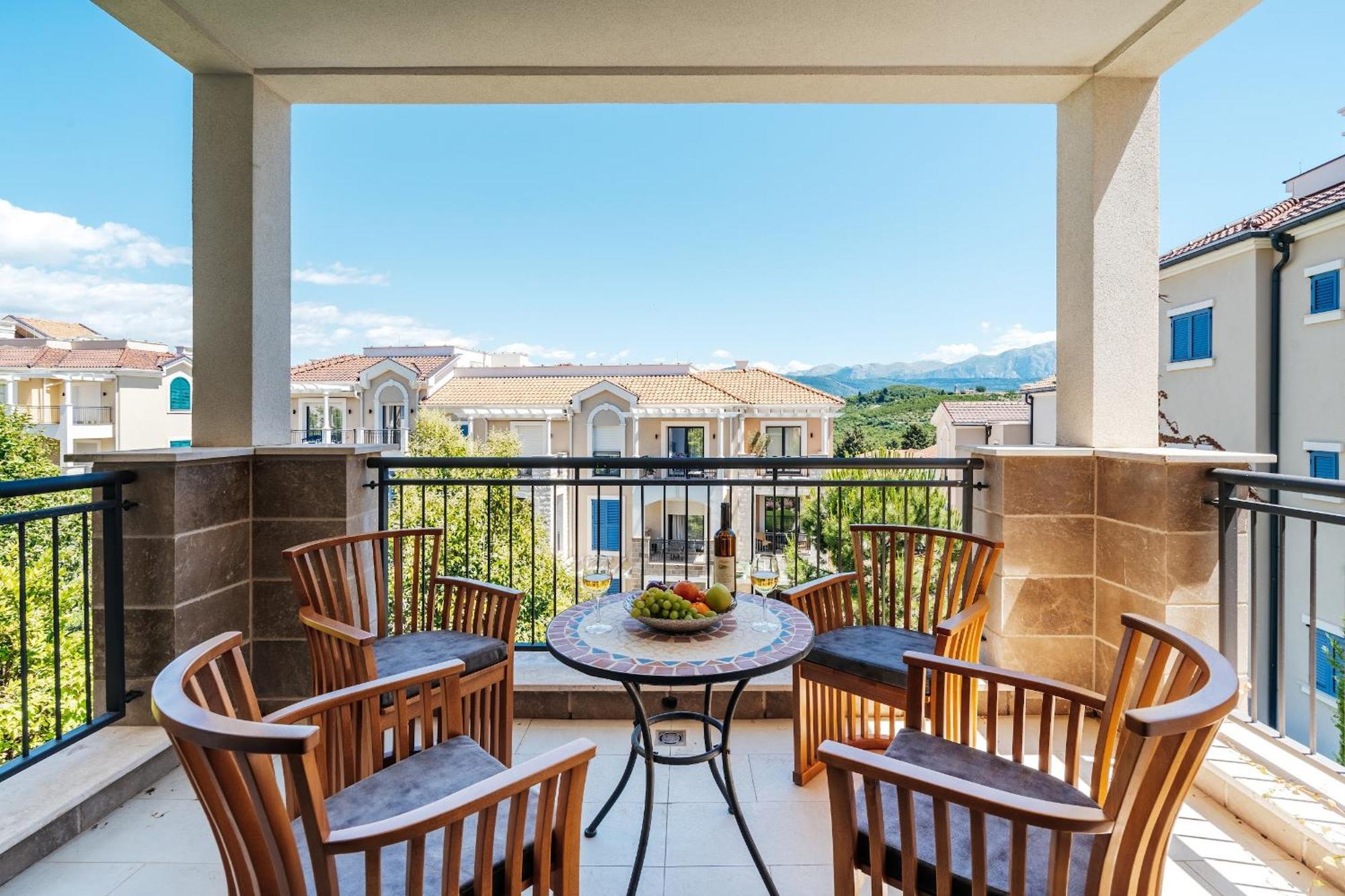 Lustica Apartments Central Tivat Ngoại thất bức ảnh