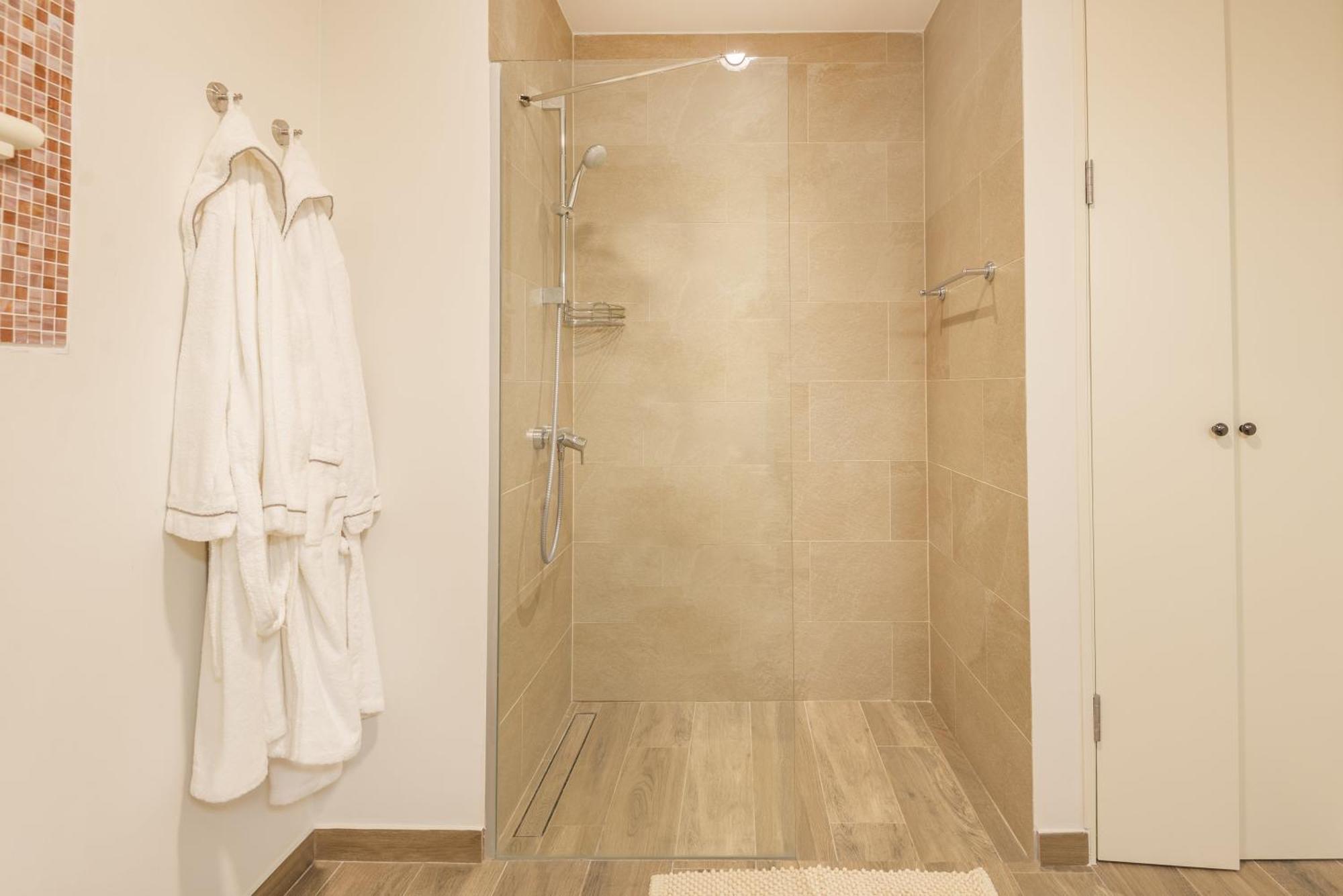 Lustica Apartments Central Tivat Phòng bức ảnh