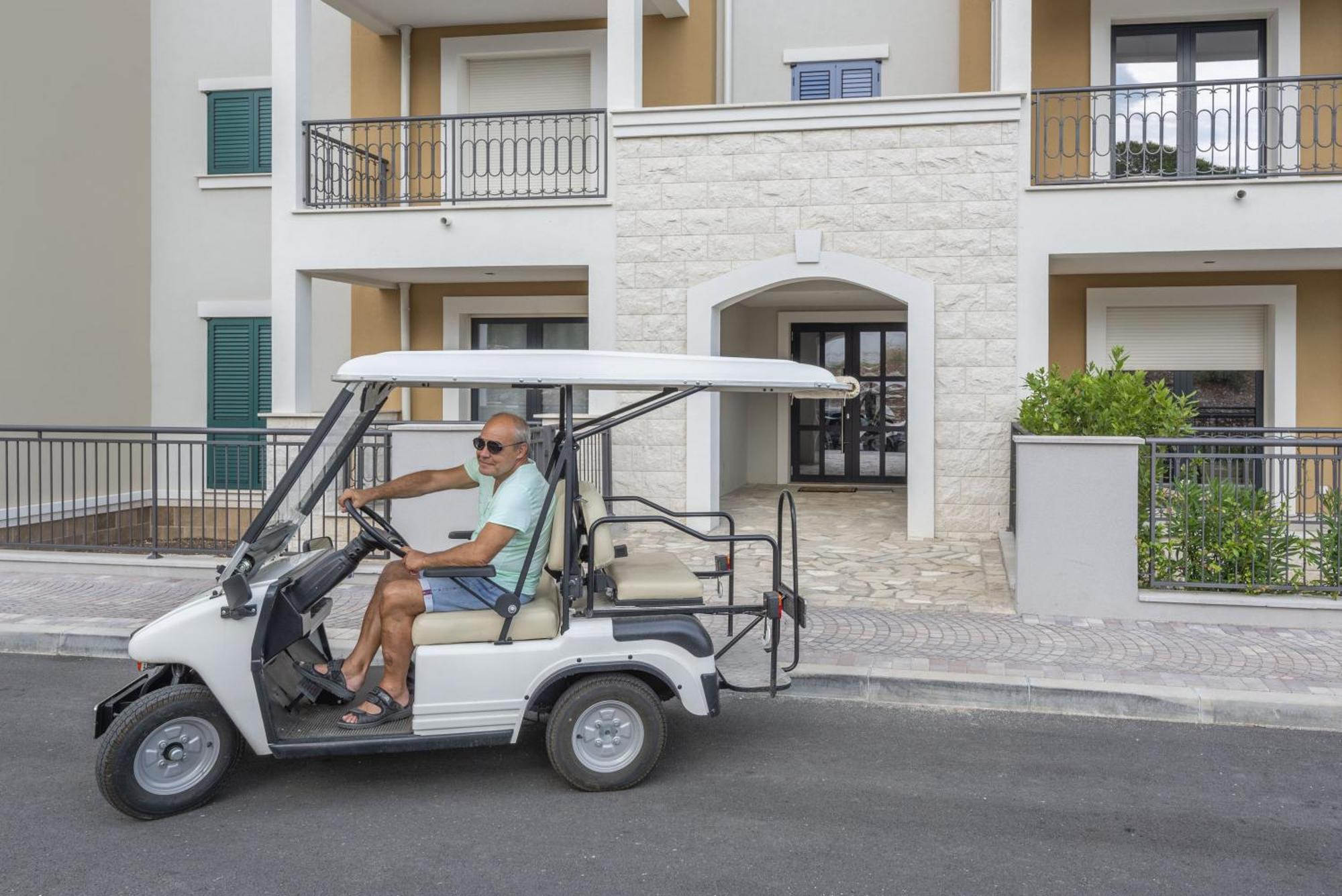 Lustica Apartments Central Tivat Phòng bức ảnh